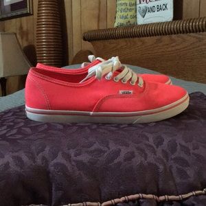 COPY - Coral/neon VANS